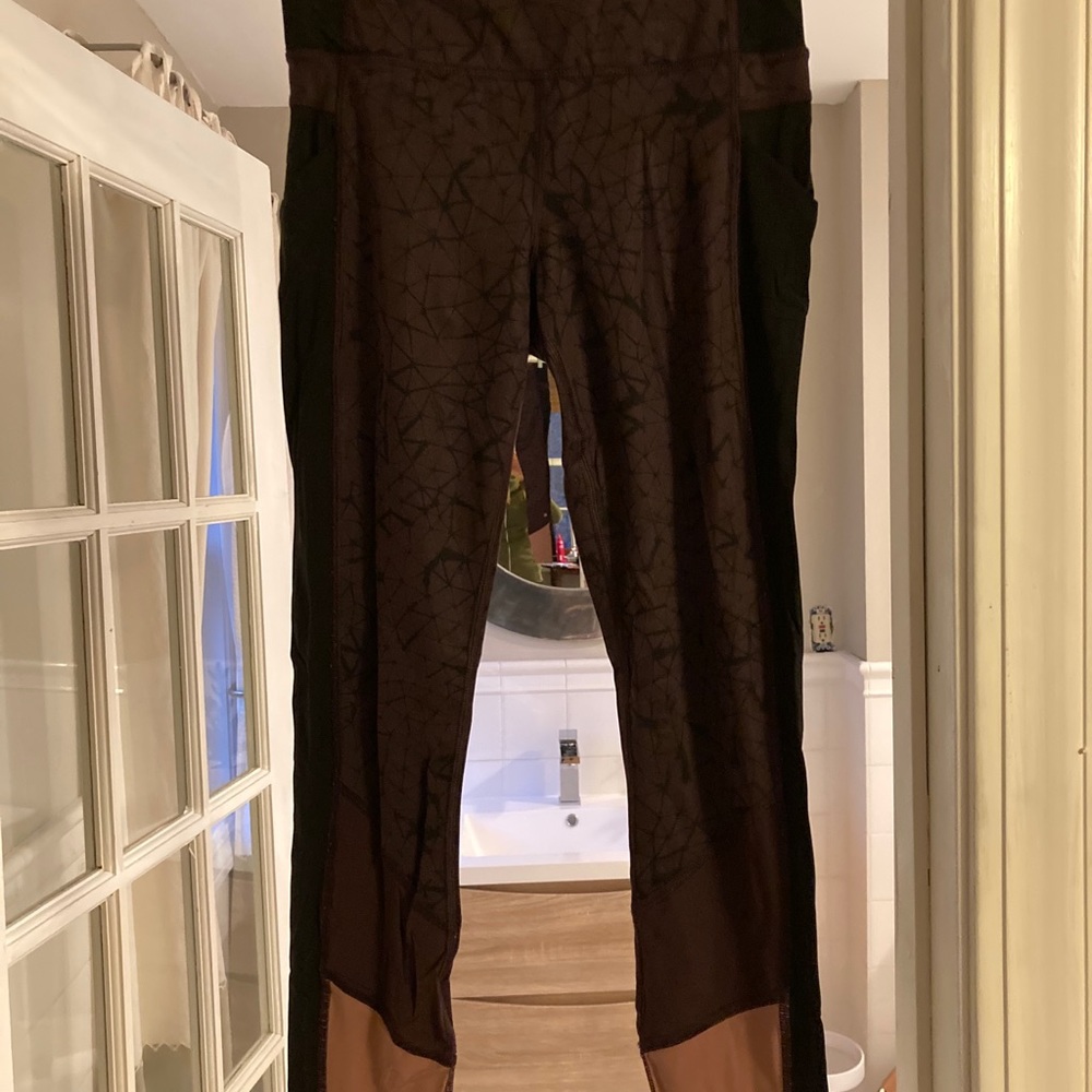 Lululemon leggings size 4
